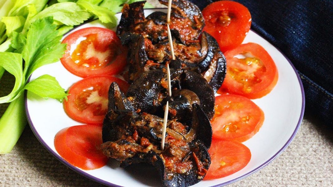 How to prepare Nigerian Peppered Snail delight. Effizie Magazine